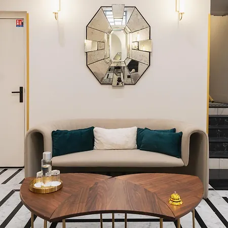 Artemisia Montmartre 4*