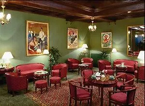 Artemisia Montmartre ホテル