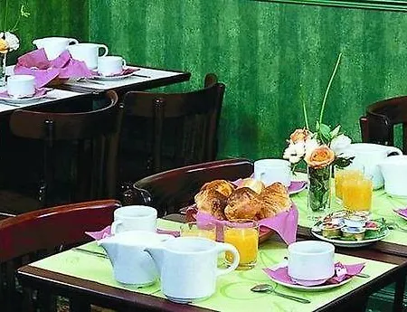 Artemisia Montmartre ホテル 4*