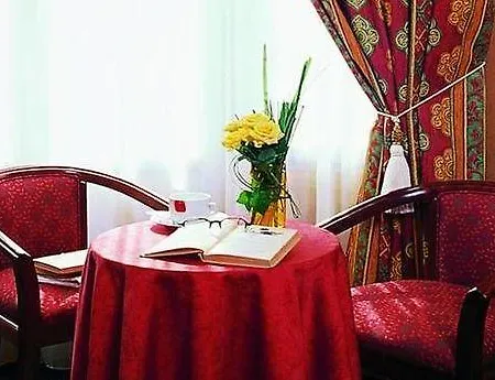 Artemisia Montmartre 4* 파리