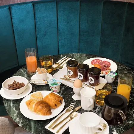 Artemisia Montmartre