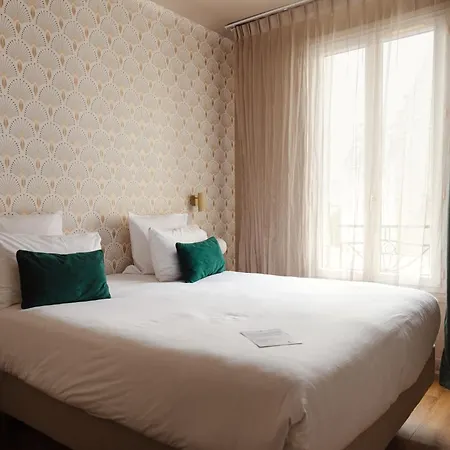 Artemisia Montmartre Parijs