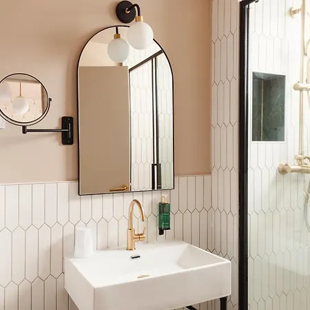 Hotel Artemisia Montmartre 4*