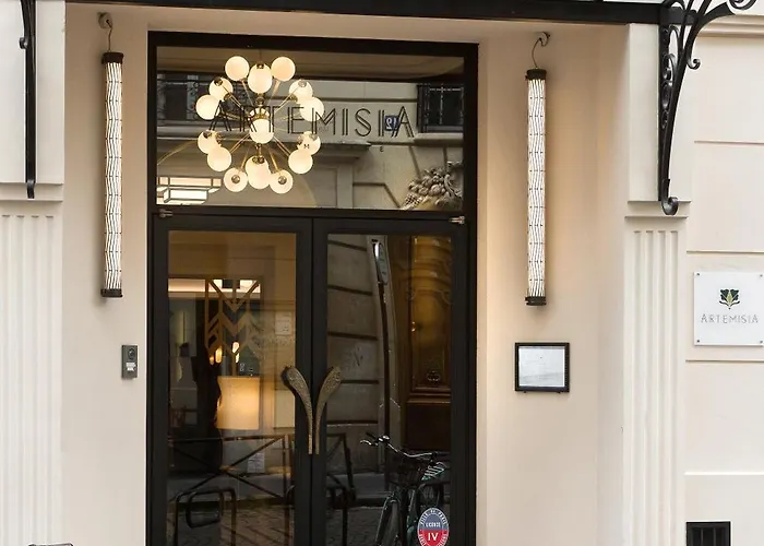 Artemisia Montmartre 4*