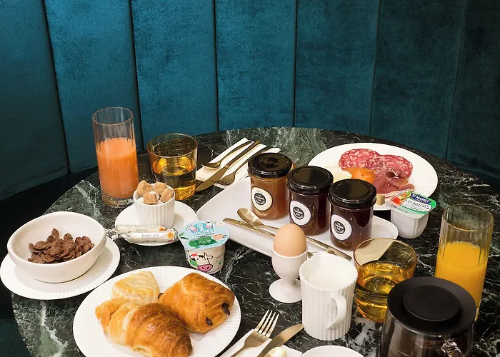 Artemisia Montmartre