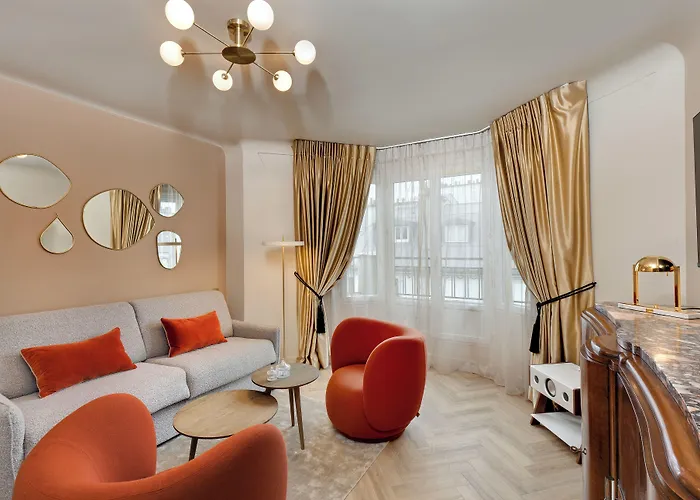 Artemisia Montmartre Parijs