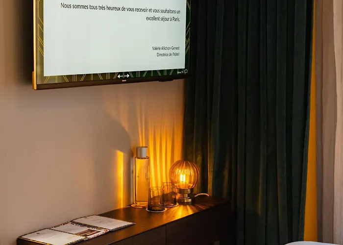 Hotel Artemisia Montmartre 4*