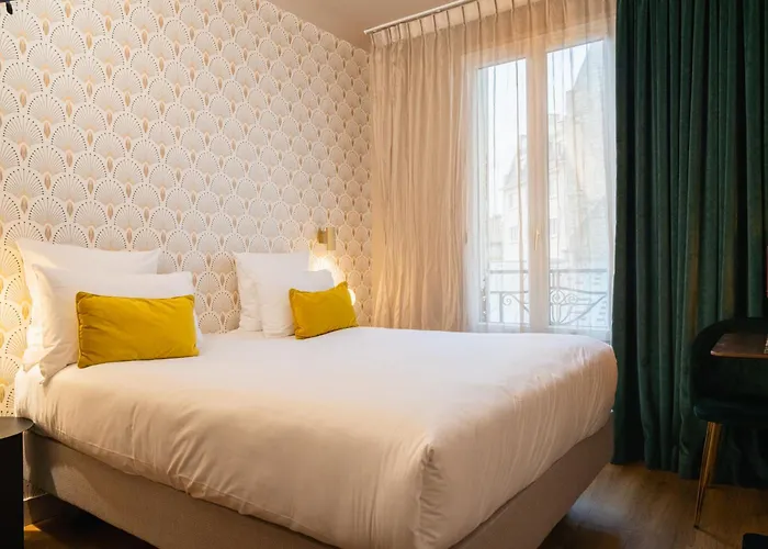 Artemisia Montmartre 4*