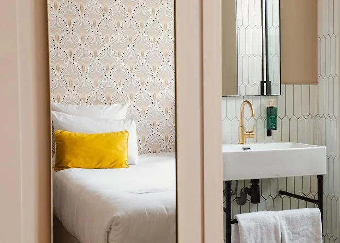 Artemisia Montmartre Hotel