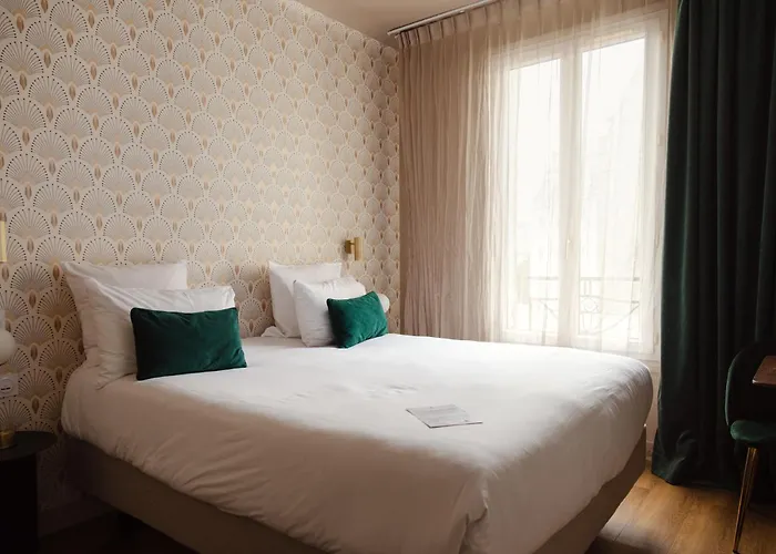 Artemisia Montmartre Parijs