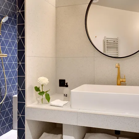 Artemisia Montmartre 4*