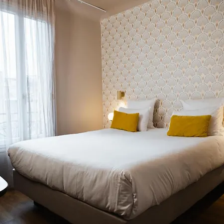 Artemisia Montmartre 巴黎