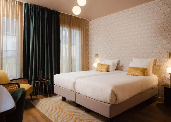 Artemisia Montmartre 4*